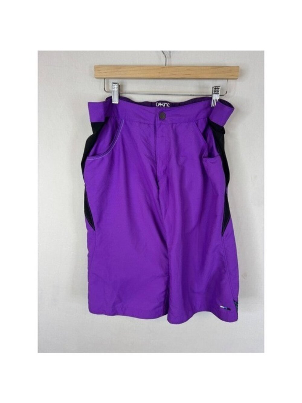 Dakine Mens Purple Black Mountain Bike Shorts with Padded Liner Size 30 8555803
